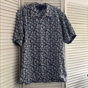 Tommy shirt.  EUC. 100% cotton. XL